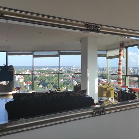Luxury Apartment In Skyscraper Wilno Zewnętrze zdjęcie