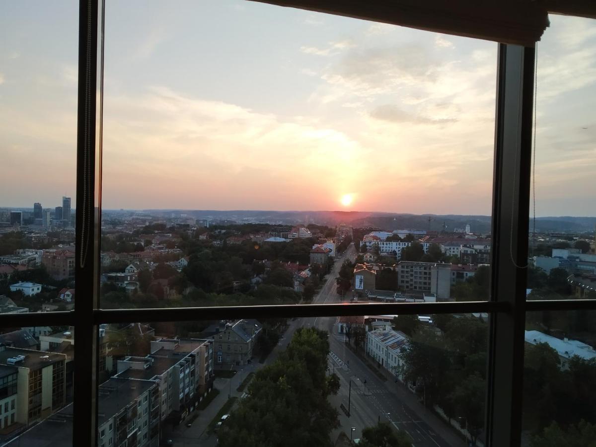 Luxury Apartment In Skyscraper Wilno Zewnętrze zdjęcie