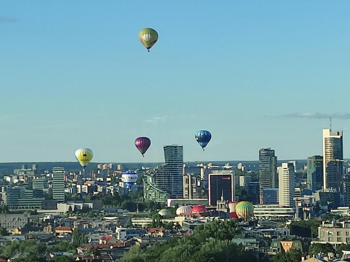 Luxury Apartment In Skyscraper Wilno Zewnętrze zdjęcie